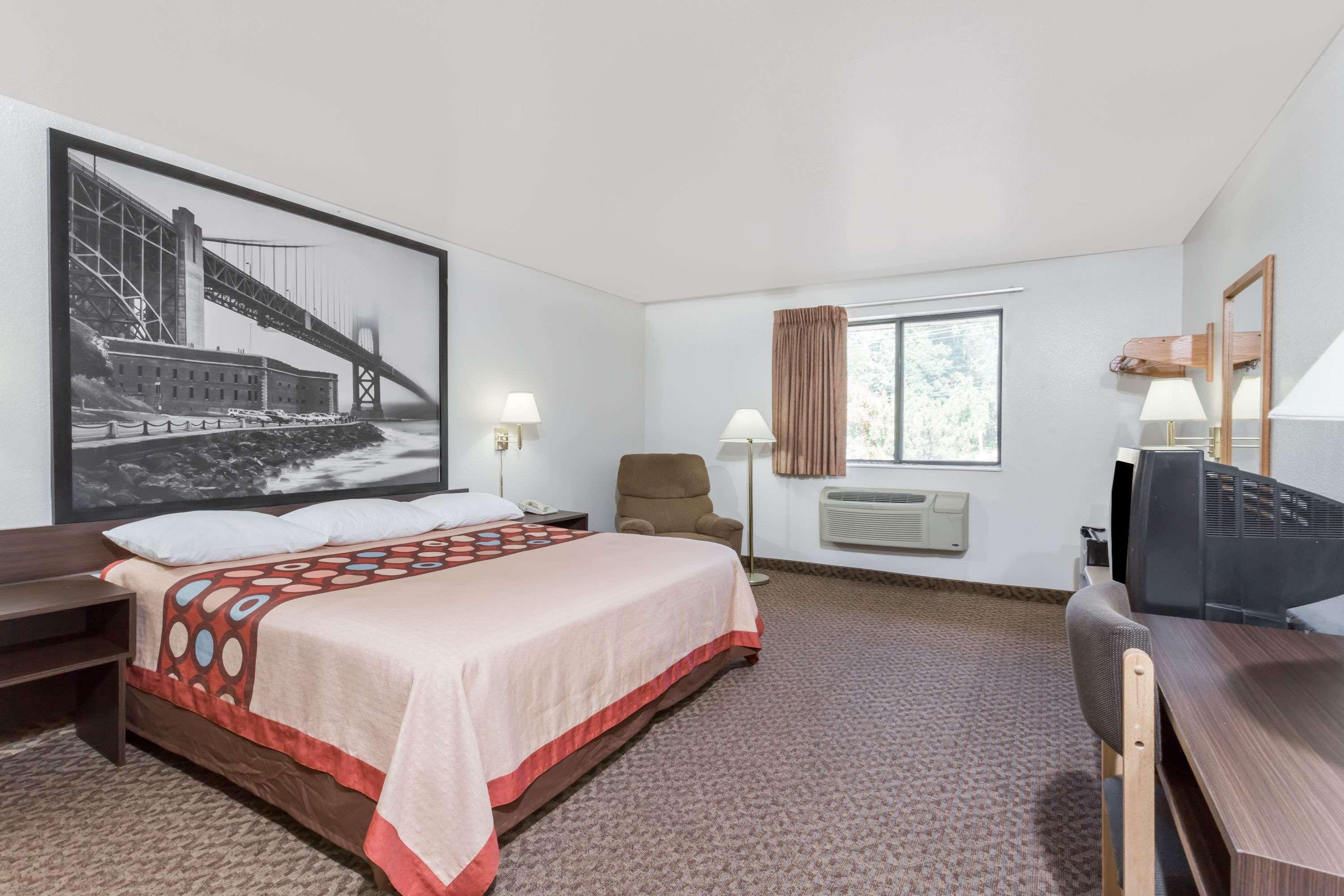 Super 8 By Wyndham Prince Frederick Ngoại thất bức ảnh